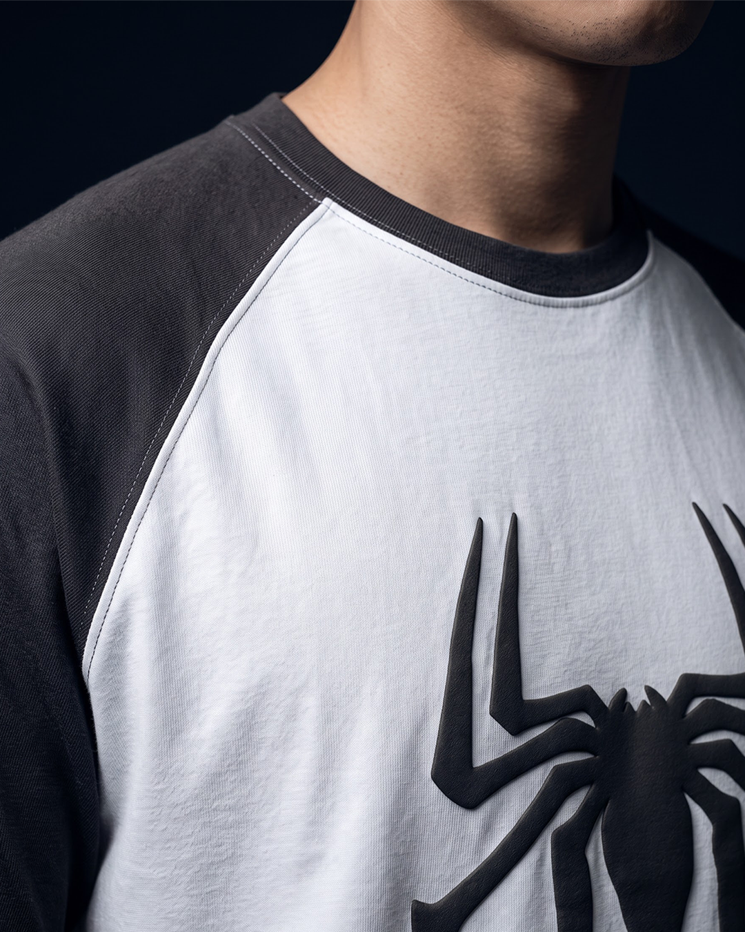 CORE RAGLAN TEE